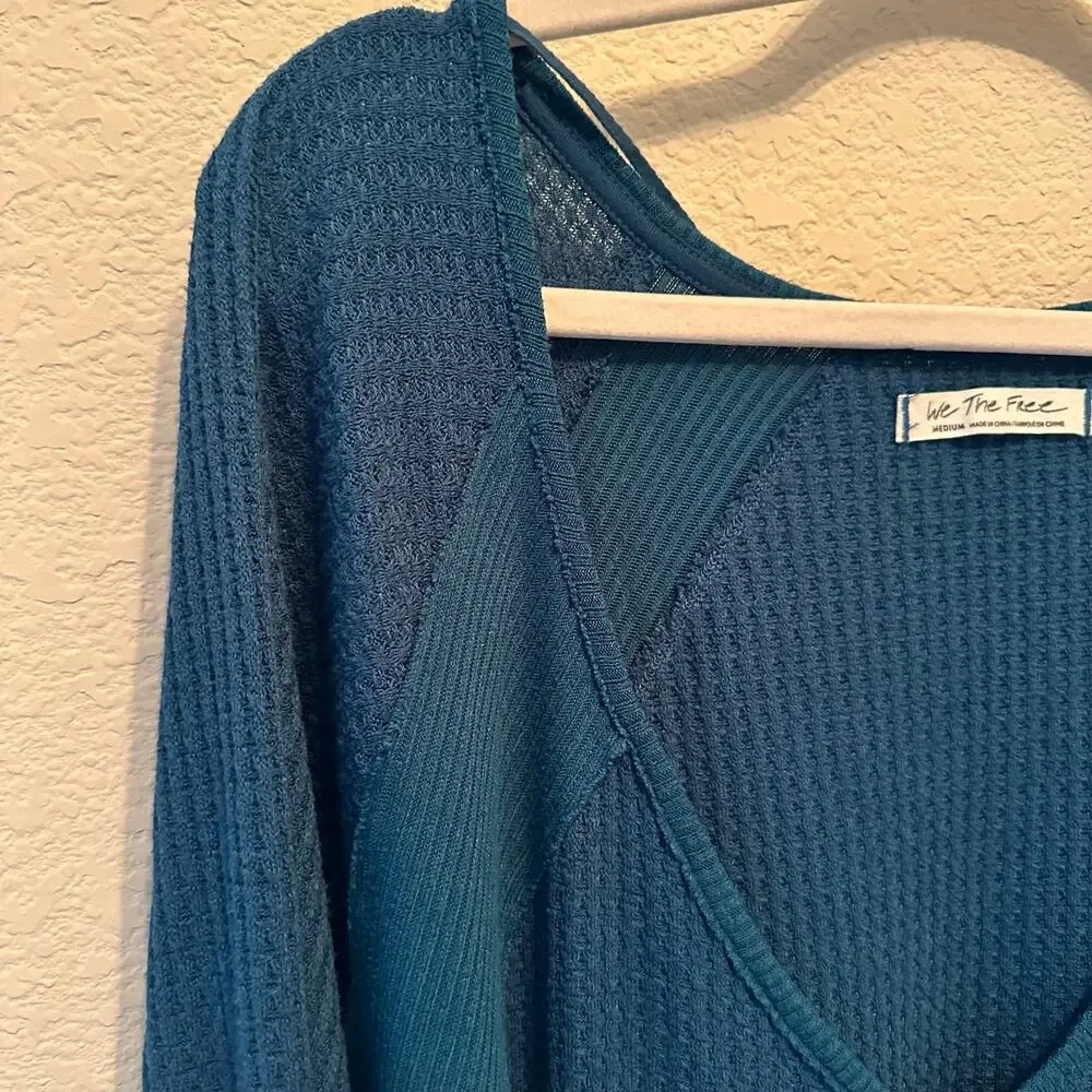 We The Free | Size M Womens long Sleeve V Neck Blouse